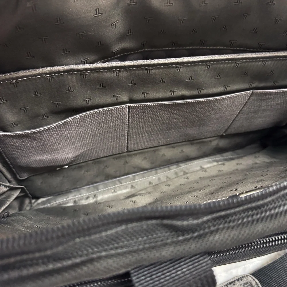 TUMI Laptop/Briefcase With Multiple Pockets & Padded Compartment Black Nylon